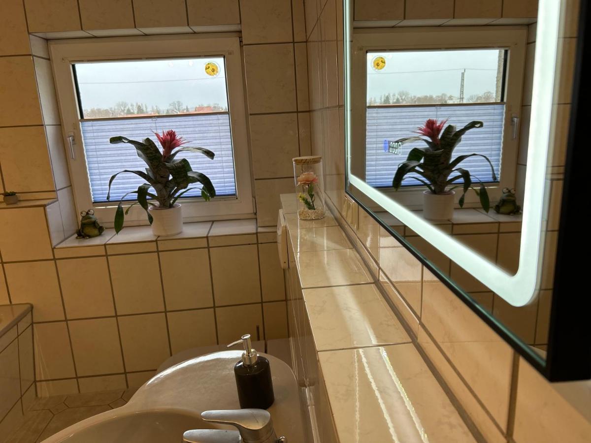 Pension Hotel Leinefelde Am Bahnhof מראה חיצוני תמונה